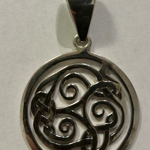Silpada Celtic Pendant